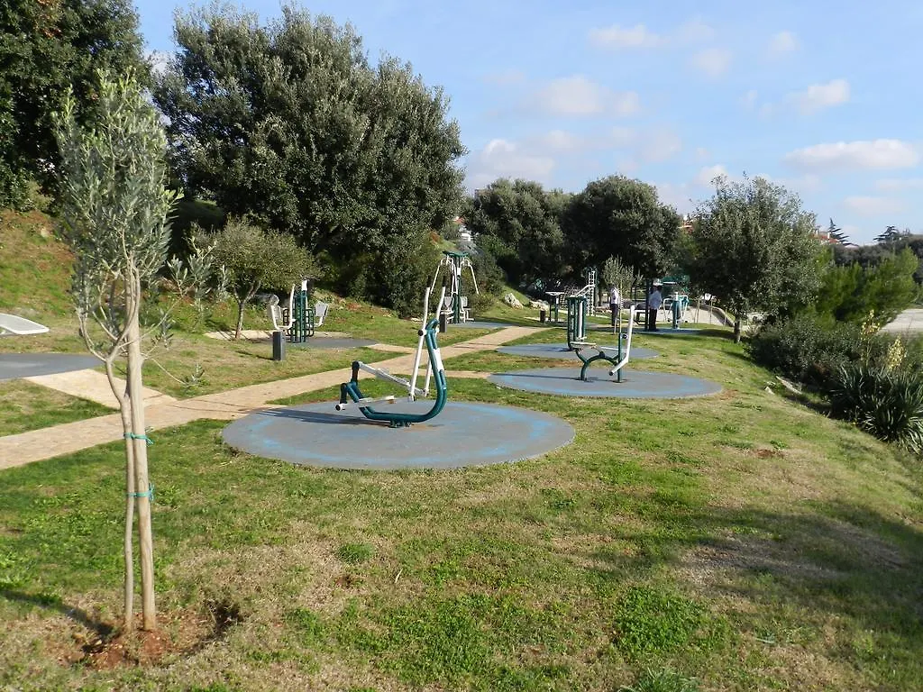Apartments Lodra Pula