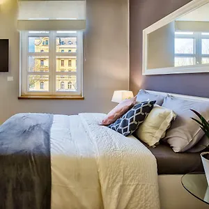 Parkside Studio Apartments With Free Parking Apartament